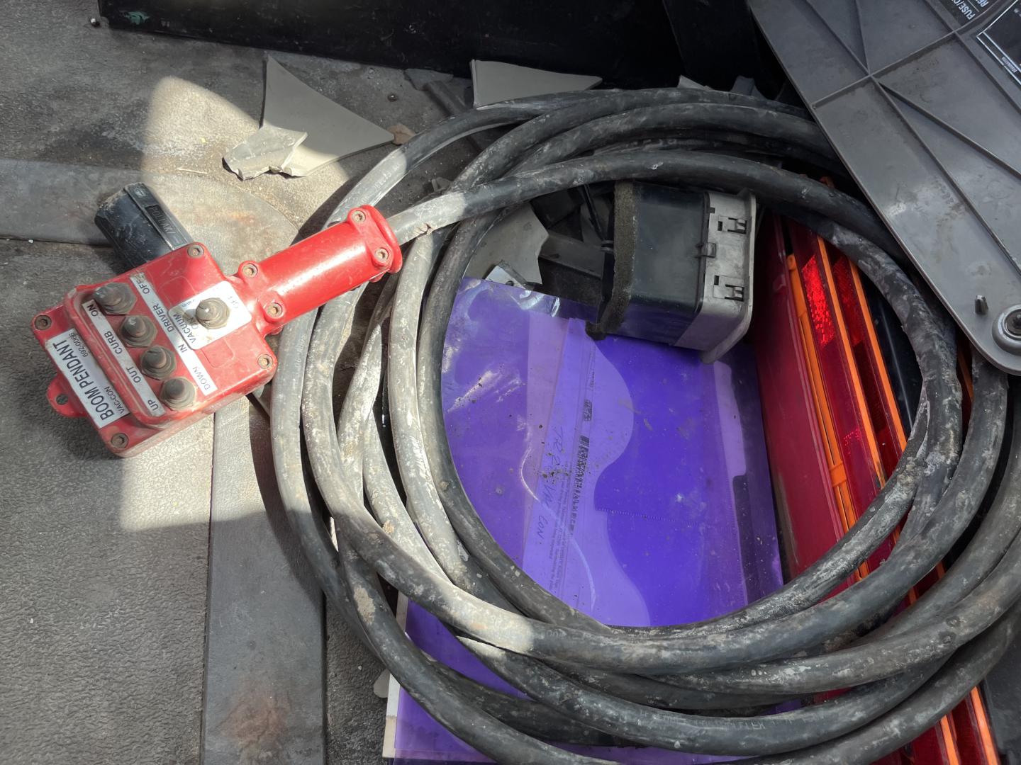 ./imagenes/INVOICE/2019/16439/CAMION VAC-CON V312LHAE (50).JPG